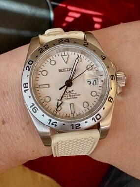 Custom Seiko NH34 Automatic GMT Mod – Explorer II Style Cream Dial